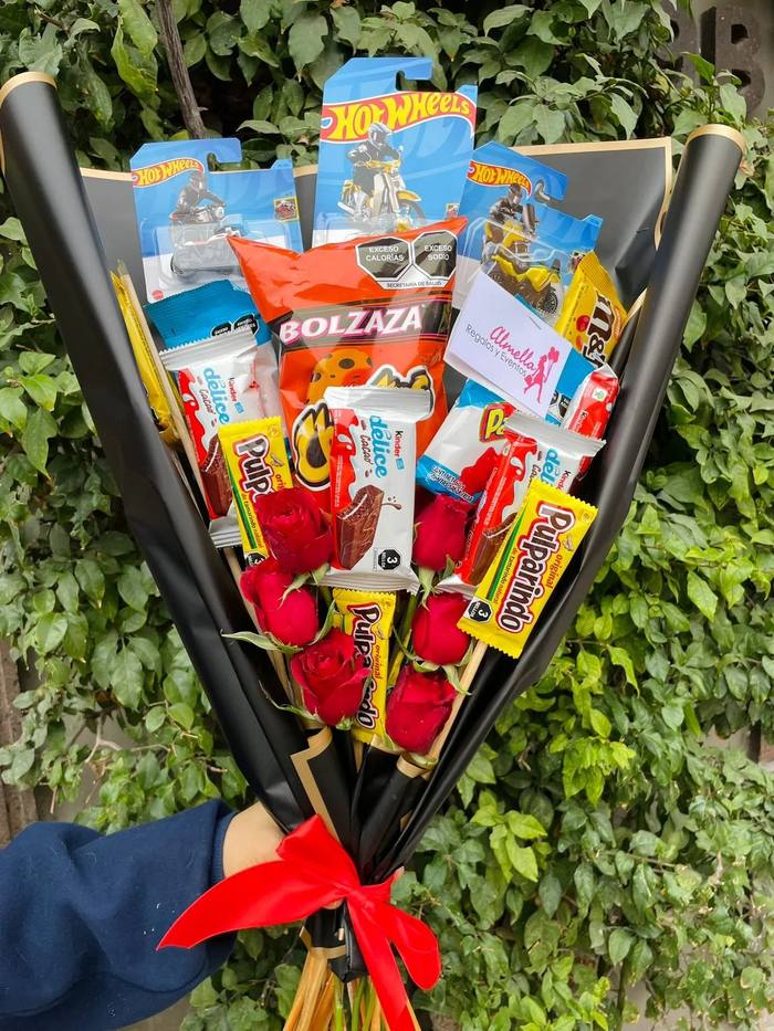 Ramo Hot Wheels, Flores y Botanas